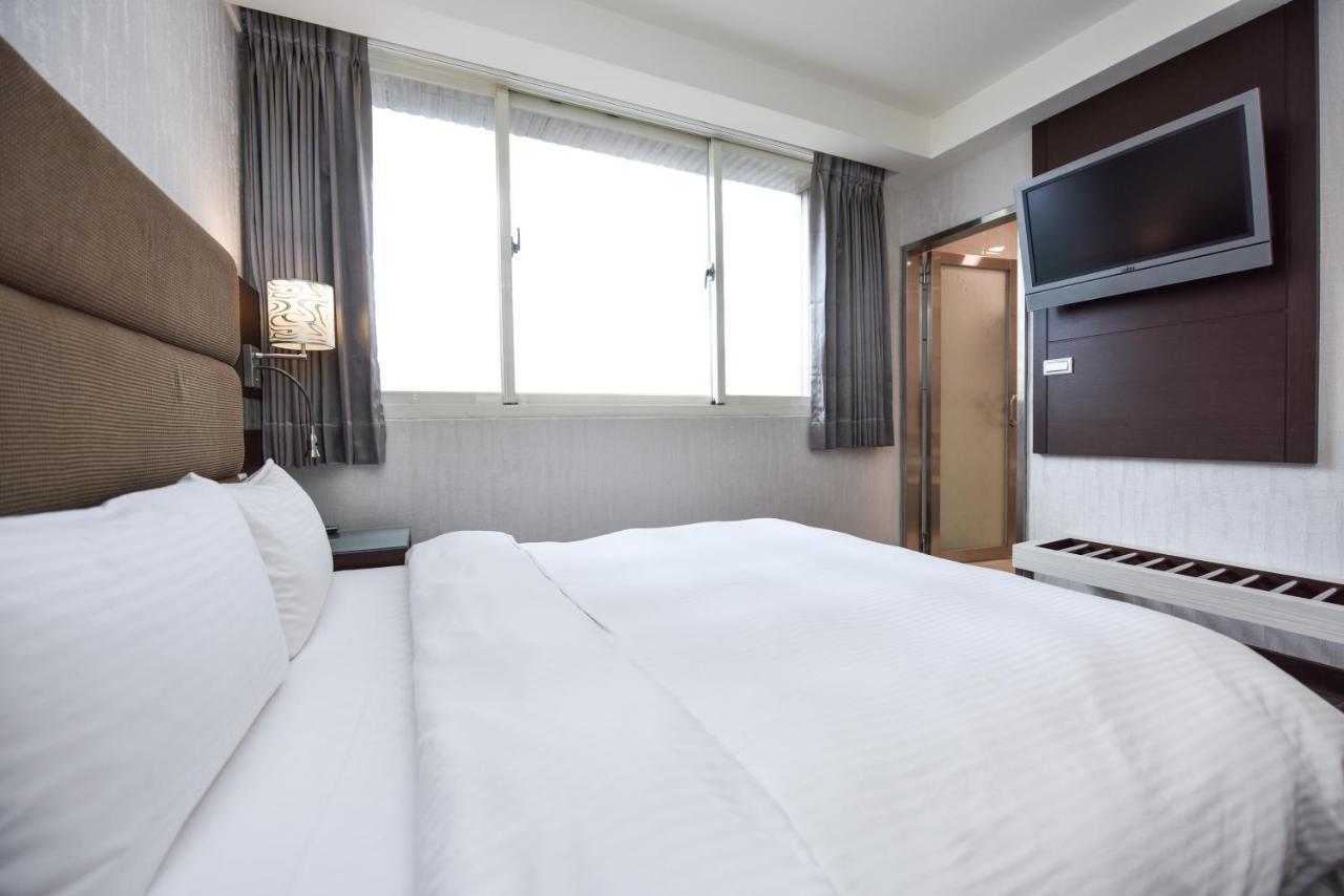 จุนลี โฮเต็ล Hotel Banciao ภายนอก รูปภาพ