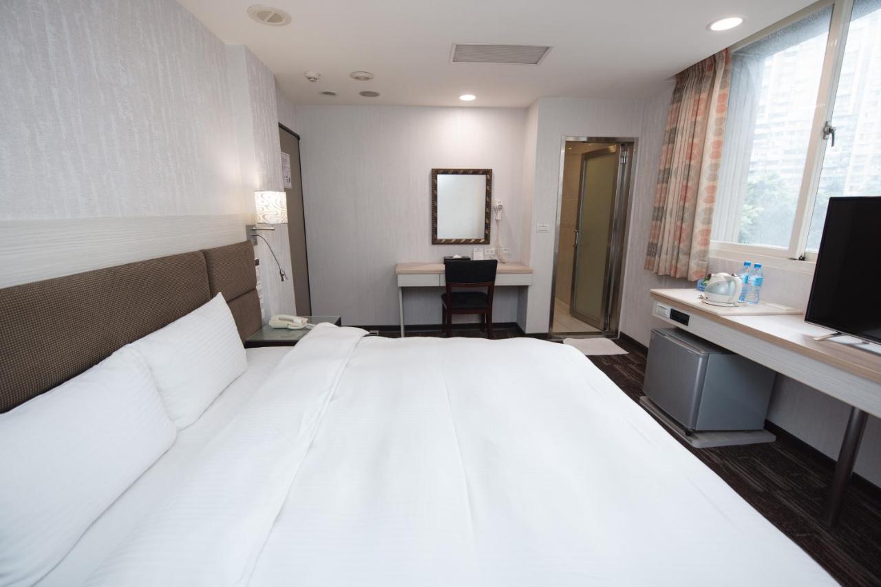 จุนลี โฮเต็ล Hotel Banciao ภายนอก รูปภาพ